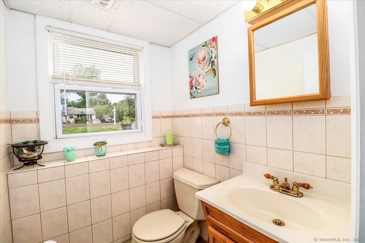 22 Woodview Drive Brookfield CT 06804