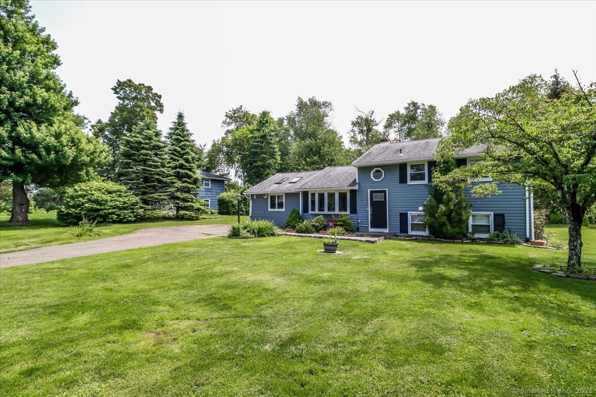 22 Woodview Drive Brookfield CT 06804