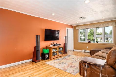 22 Woodview Drive Brookfield CT 06804