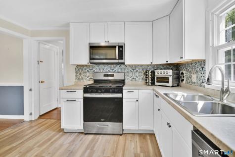 10 Pine Drive Windsor Locks CT 06096