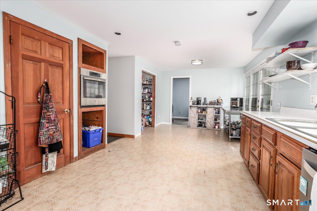 131 Seth Low Mountain Road Ridgefield CT 06877