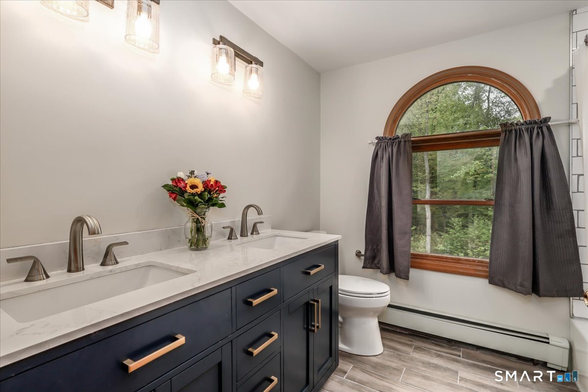 131 Seth Low Mountain Road Ridgefield CT 06877