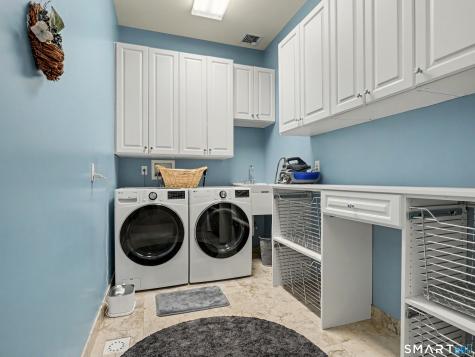 5 Thaddeus Avenue Danbury CT 06811