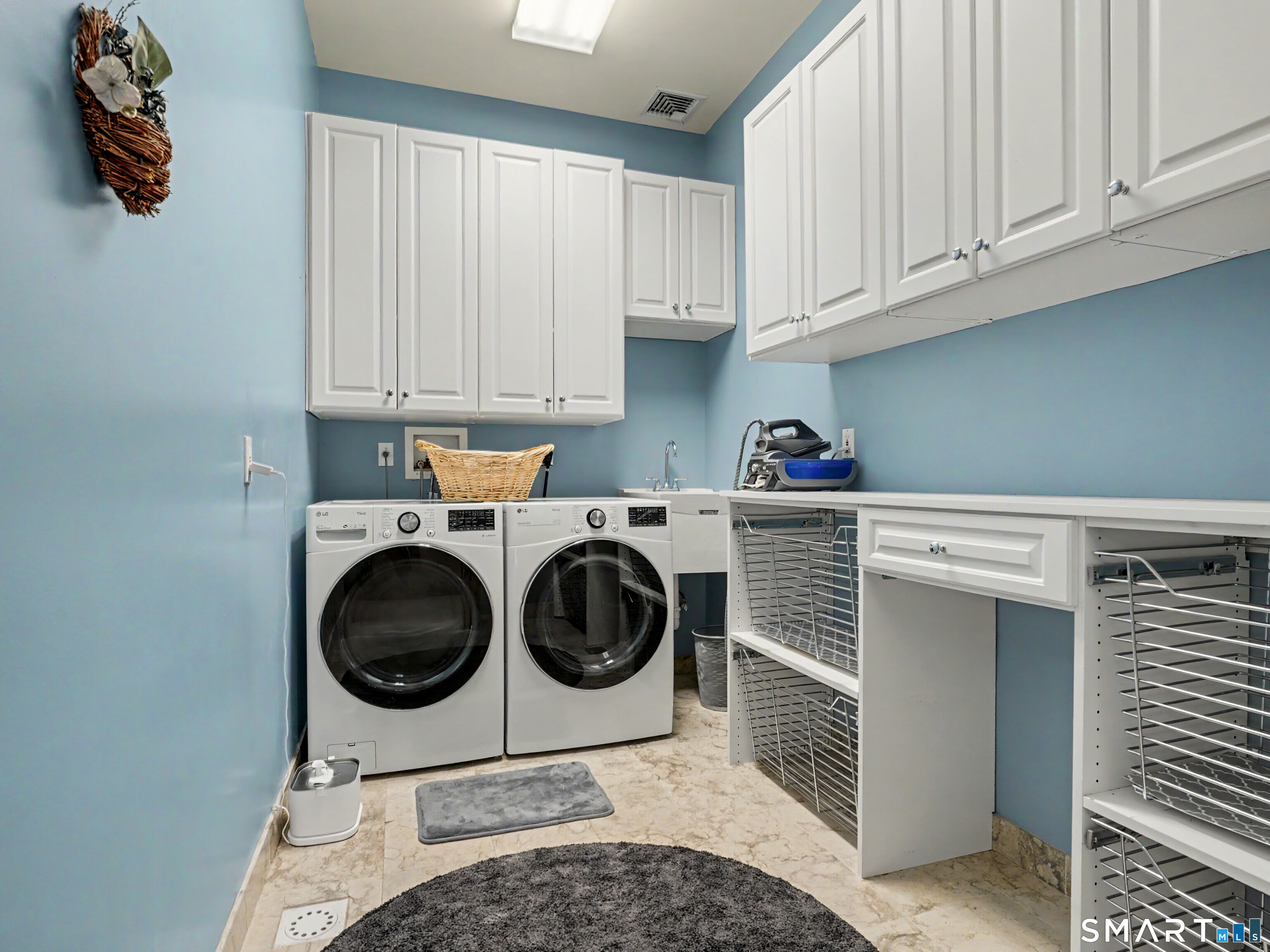 5 Thaddeus Avenue Danbury CT 06811
