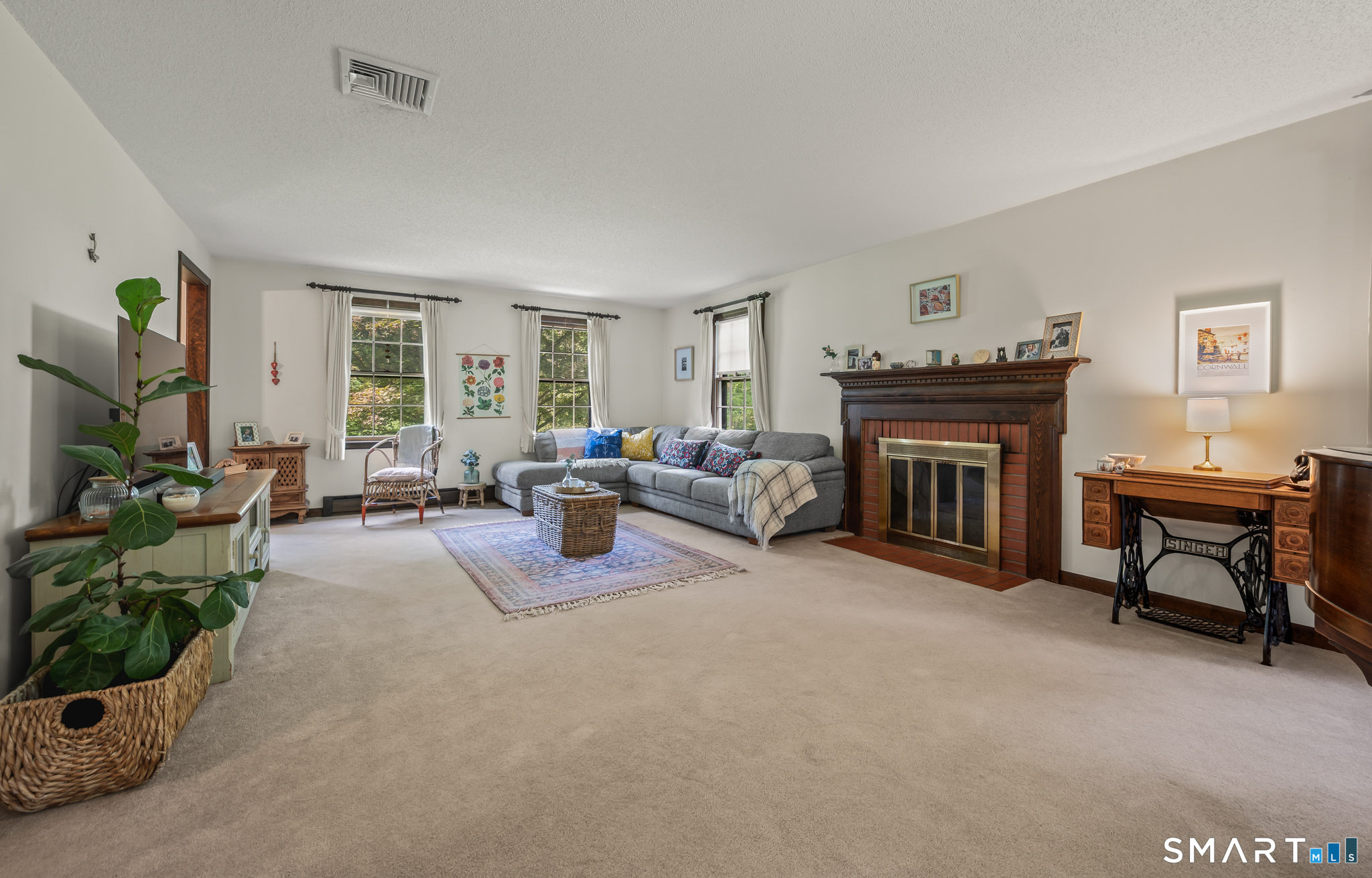39 Old Carriage Road Portland CT 06480