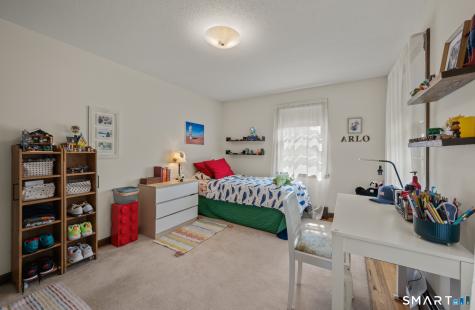 39 Old Carriage Road Portland CT 06480