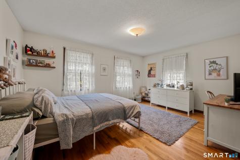 39 Old Carriage Road Portland CT 06480