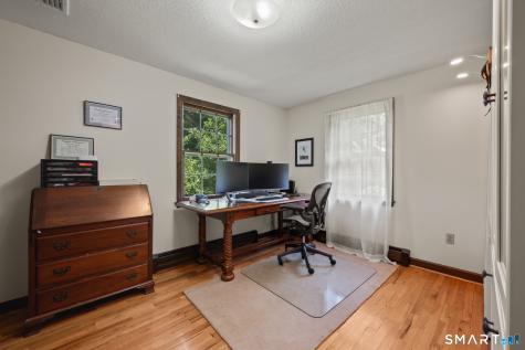 39 Old Carriage Road Portland CT 06480