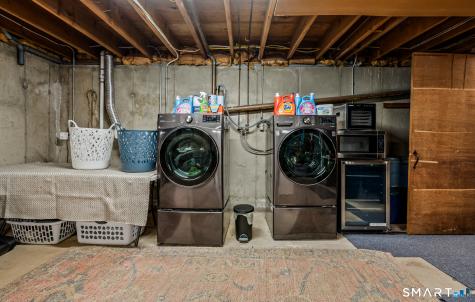 39 Old Carriage Road Portland CT 06480