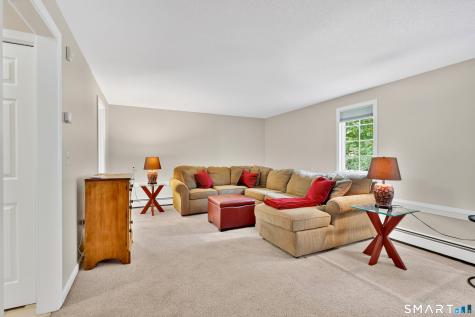 40 Kathleen Way Manchester CT 06042