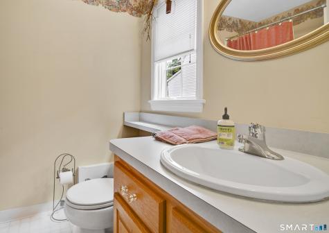 40 Kathleen Way Manchester CT 06042