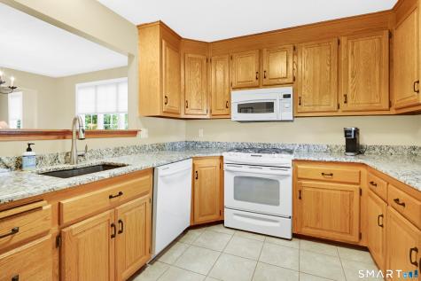40 Kathleen Way Manchester CT 06042