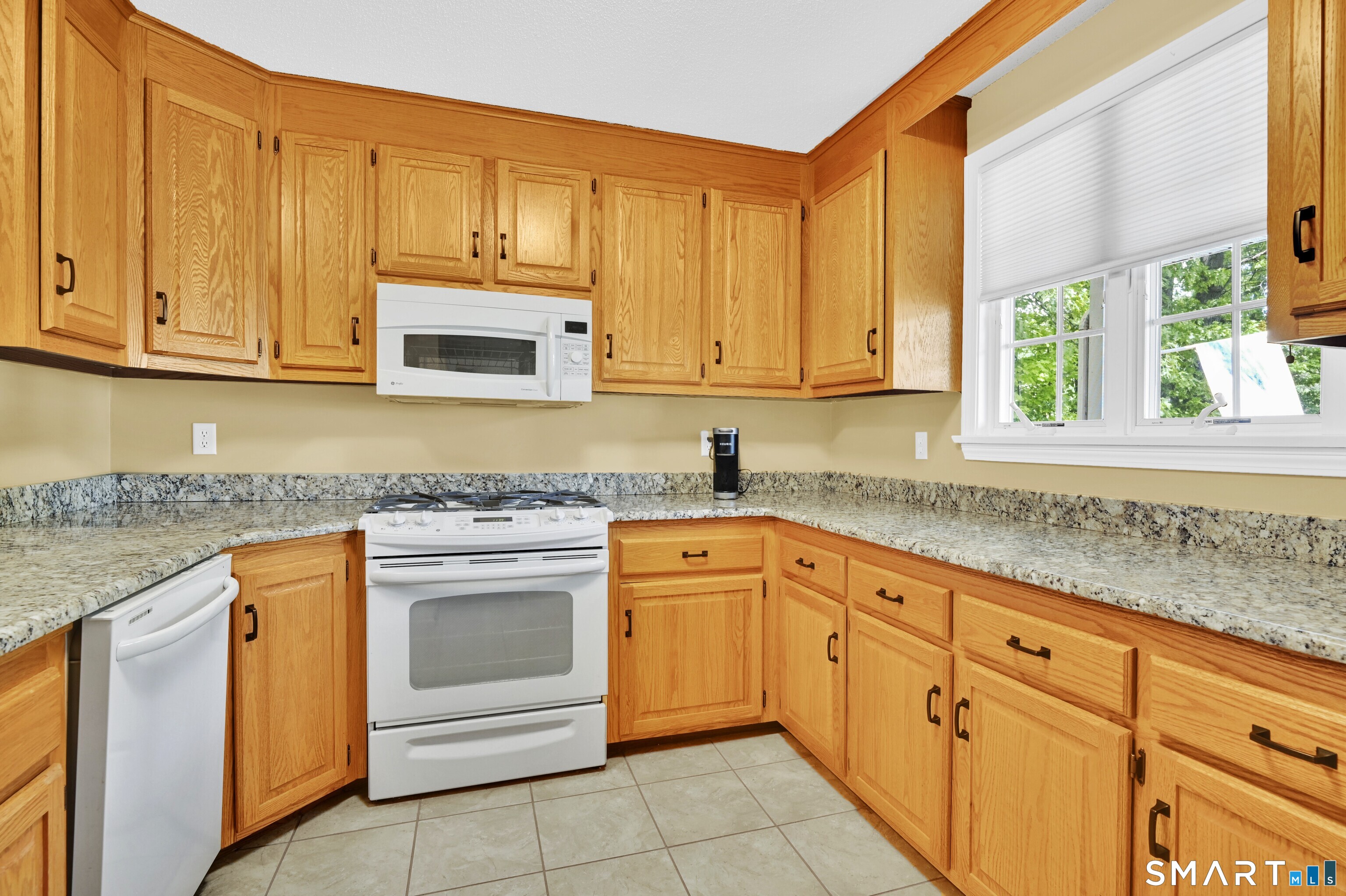40 Kathleen Way Manchester CT 06042