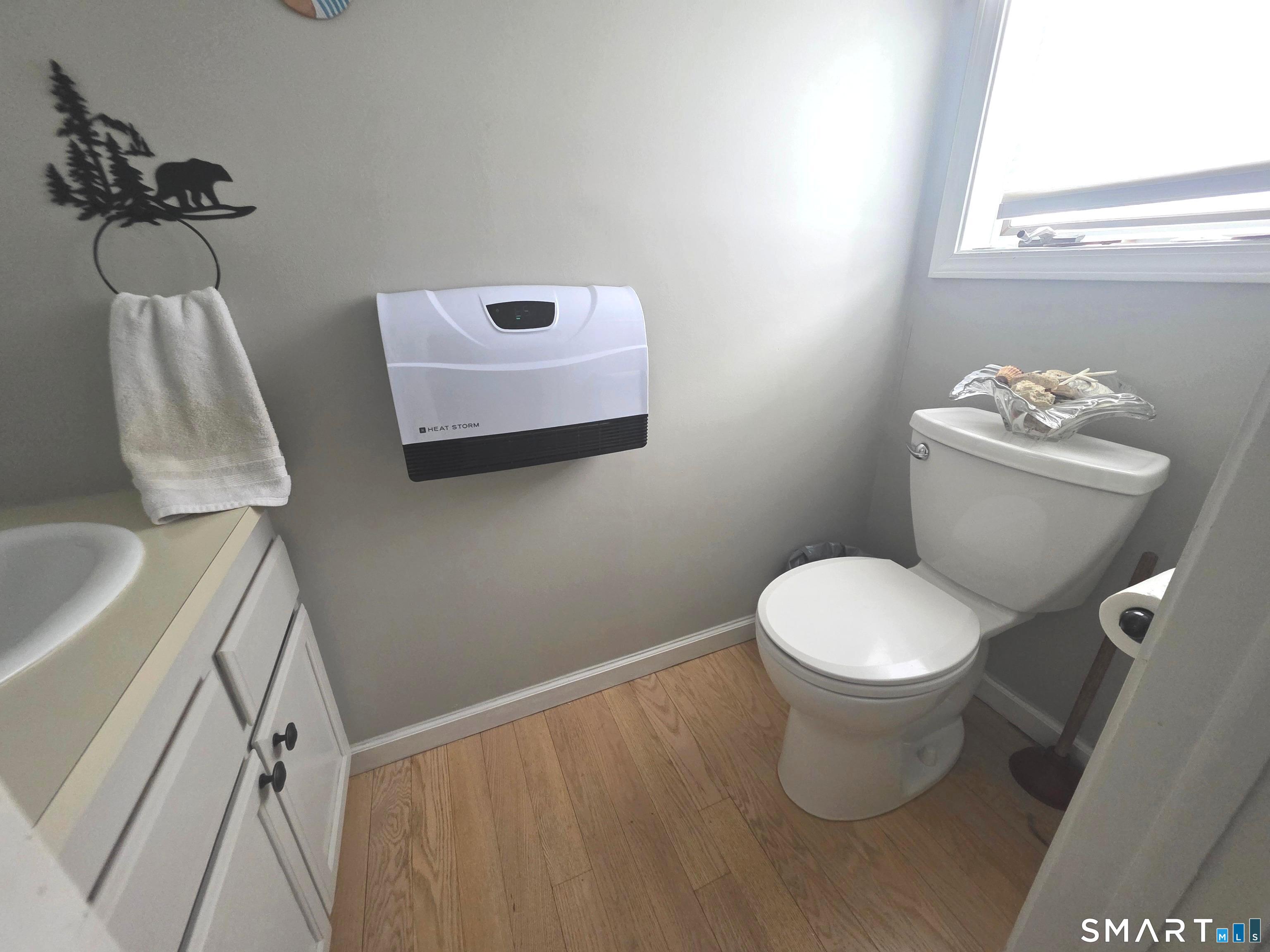 18 North Lake Shore Drive Brookfield CT 06804