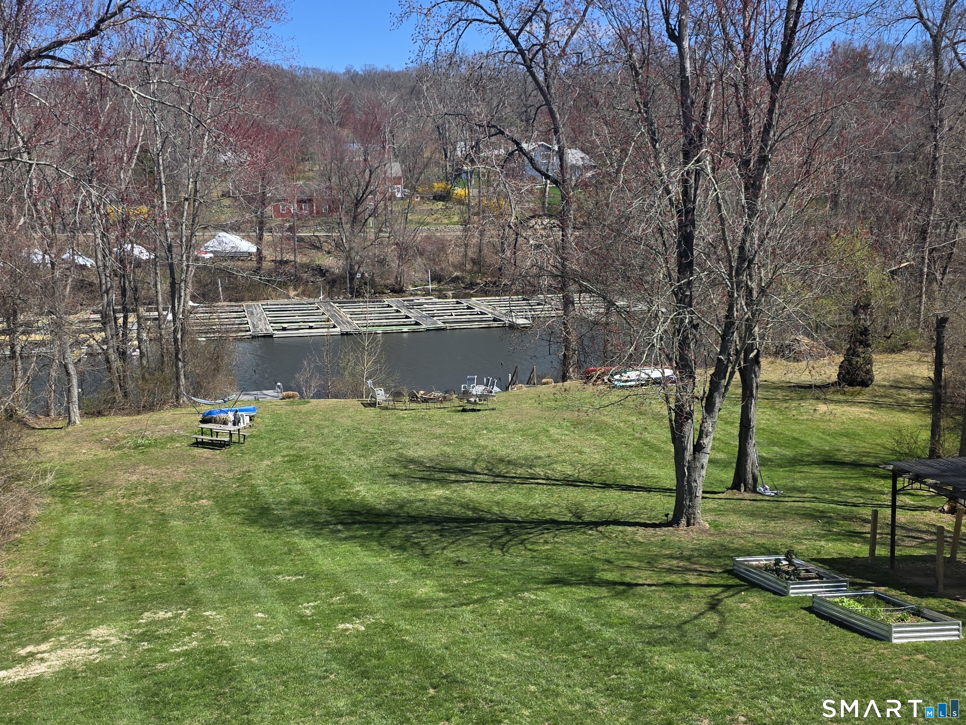 18 North Lake Shore Drive Brookfield CT 06804