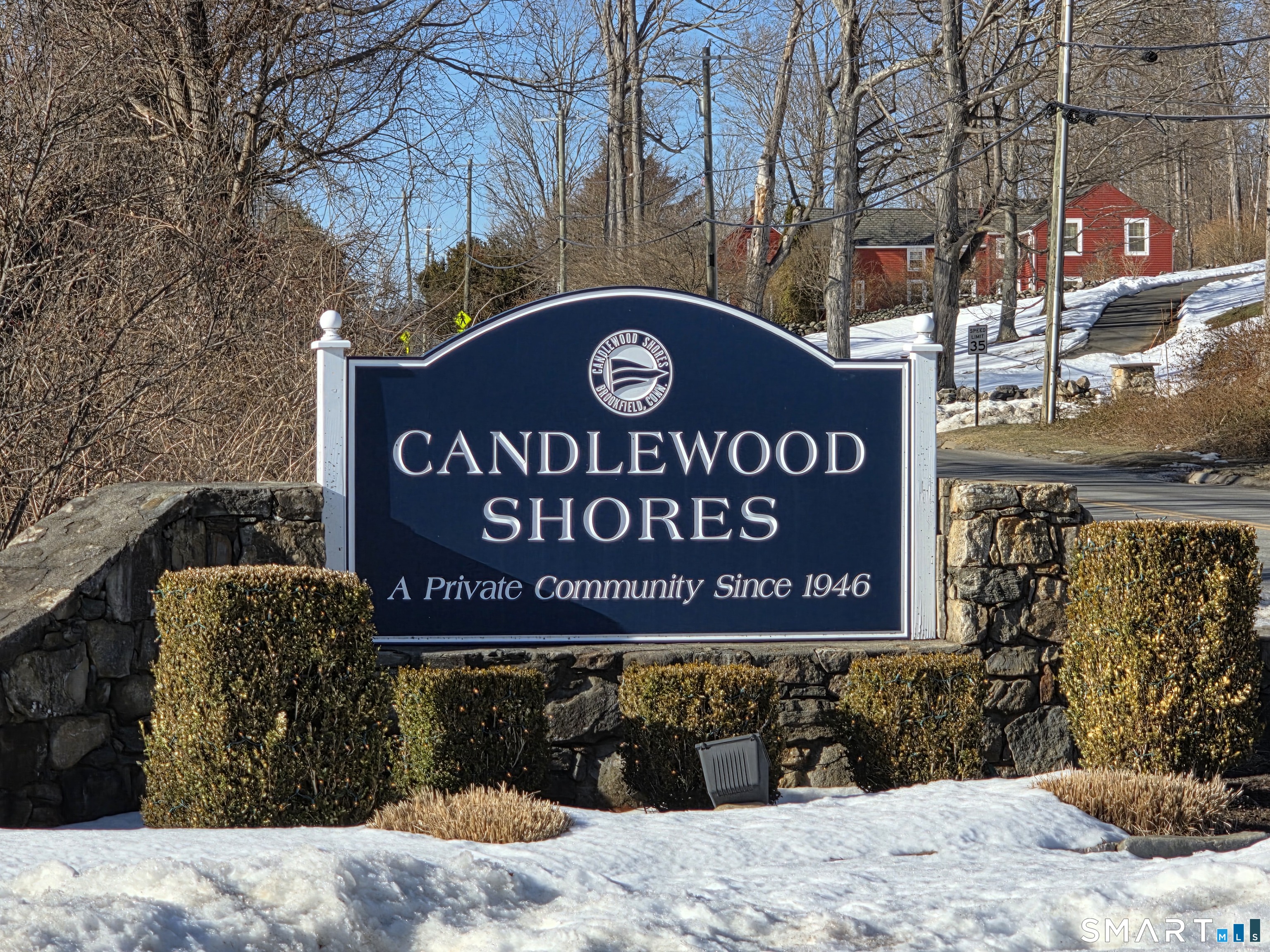 18 North Lake Shore Drive Brookfield CT 06804