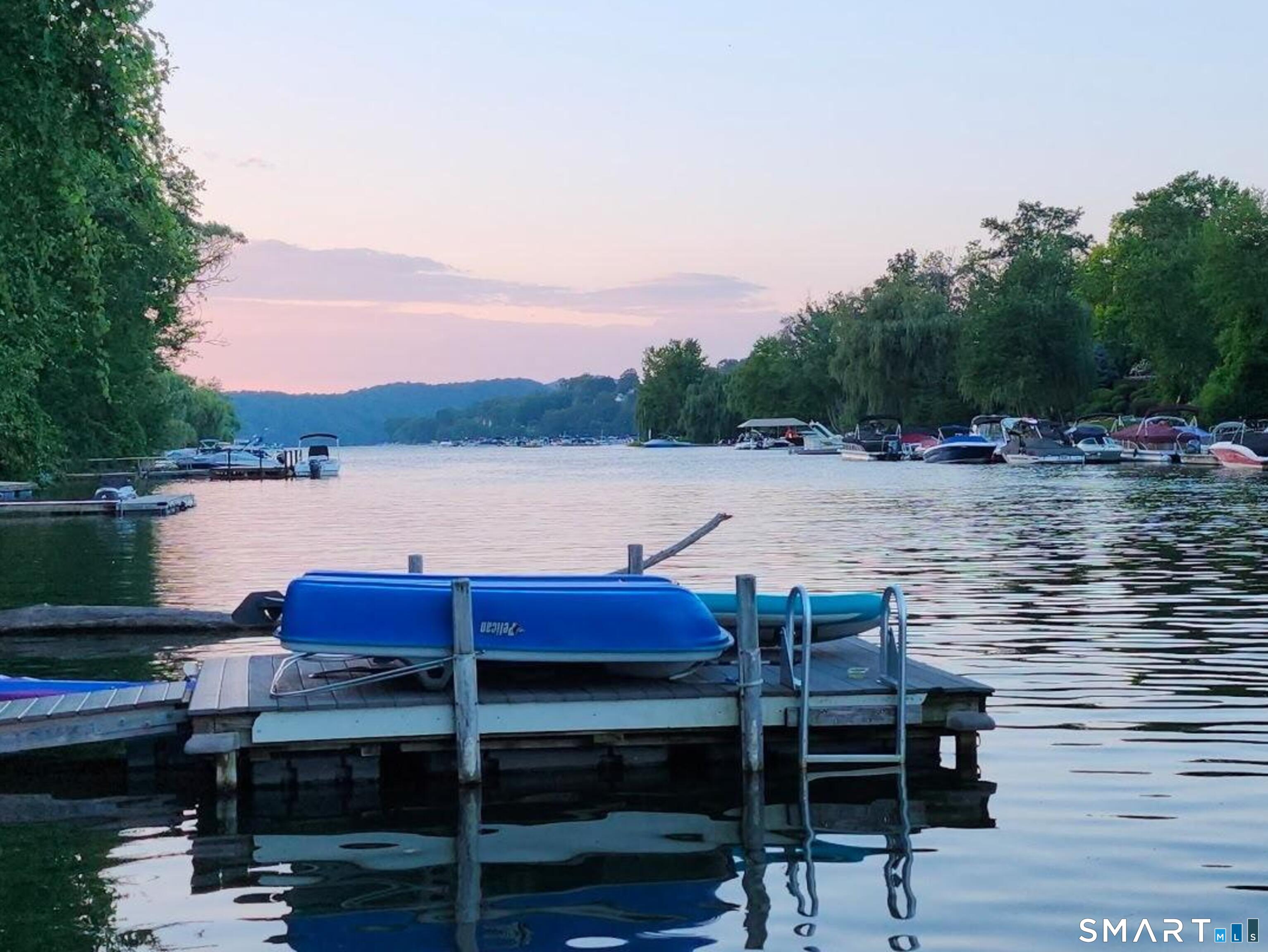 18 North Lake Shore Drive Brookfield CT 06804