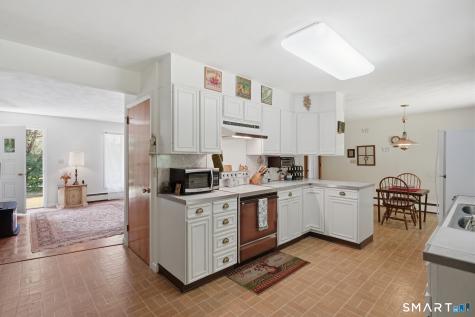 588 Pendleton Hill Road North Stonington CT 06359