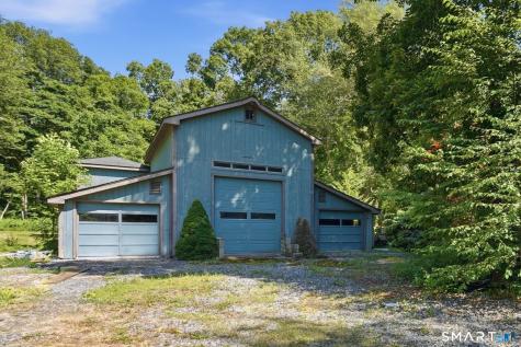 588 Pendleton Hill Road North Stonington CT 06359
