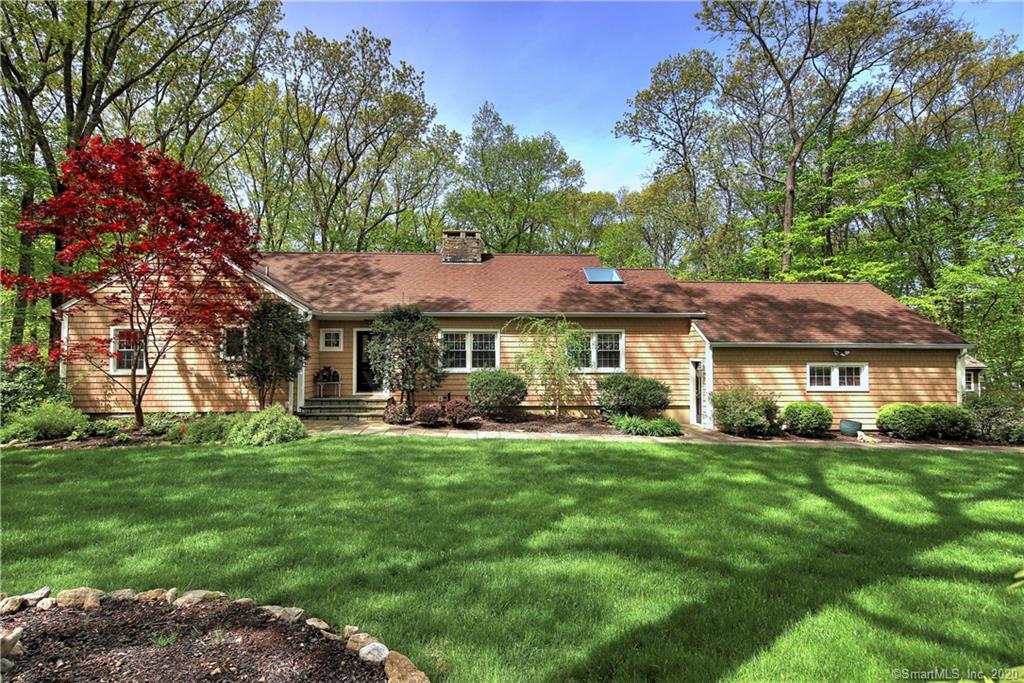 8 Dewal Drive Norwalk CT 06851