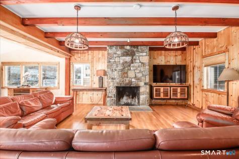 19 Cedar Drive Danbury CT 06811