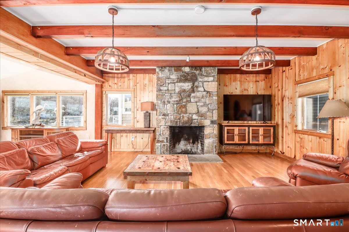 19 Cedar Drive Danbury CT 06811