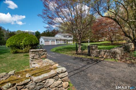 2010 North Street Fairfield CT 06824