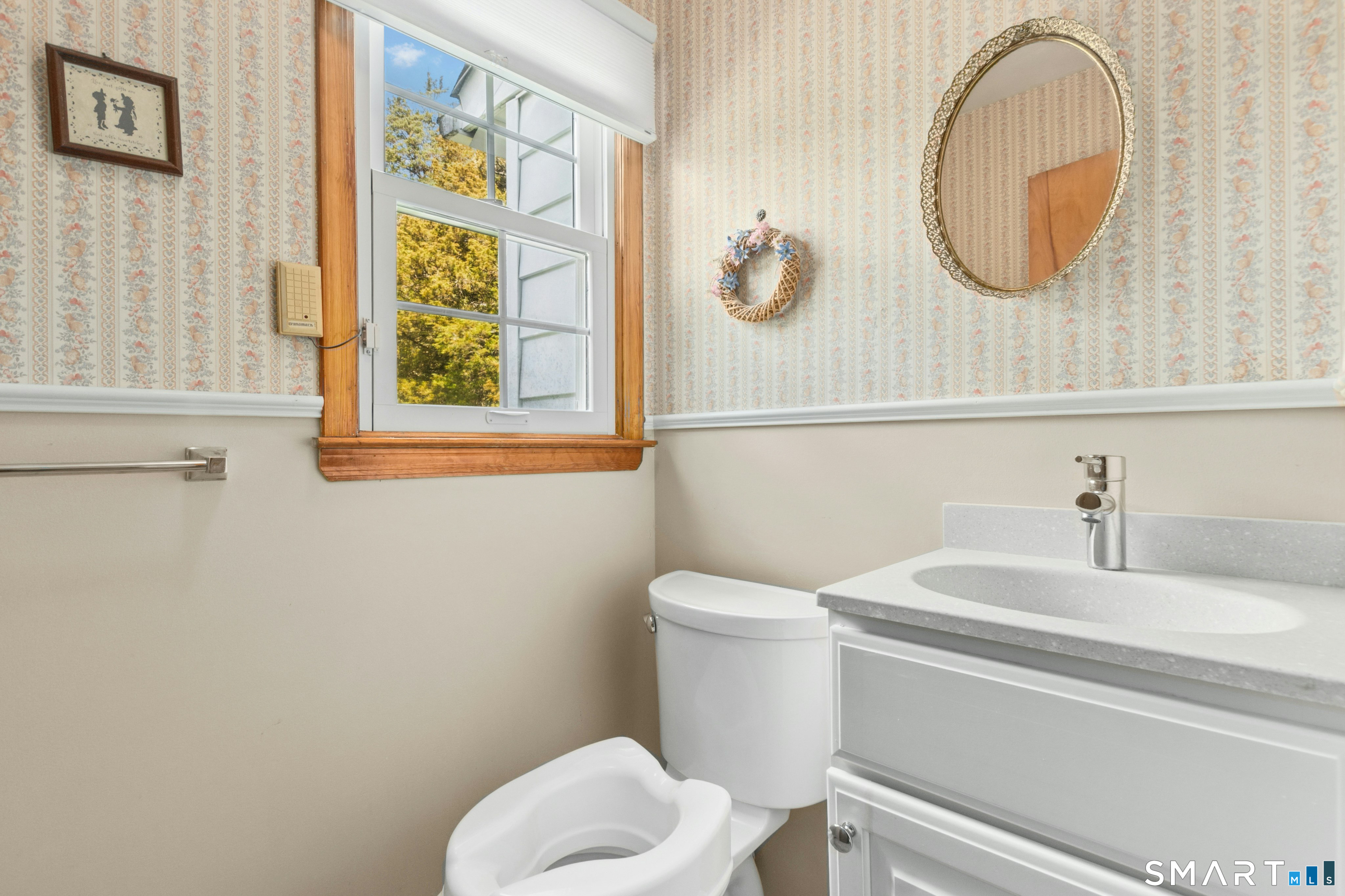 2010 North Street Fairfield CT 06824