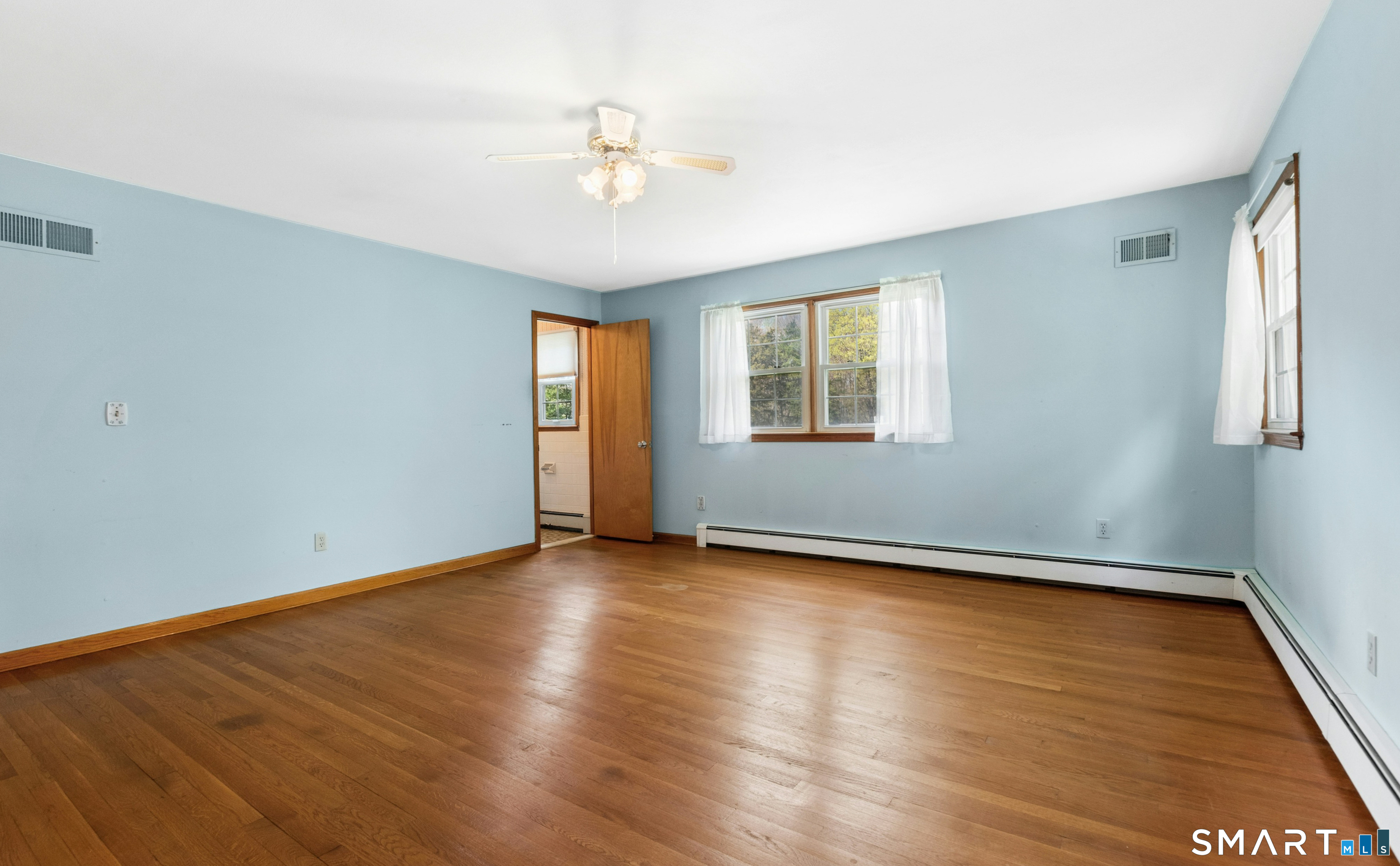 2010 North Street Fairfield CT 06824