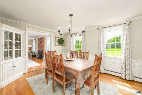 4 Lenora Drive Simsbury CT 06092