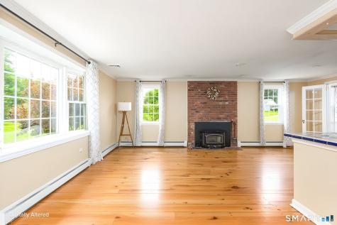 4 Lenora Drive Simsbury CT 06092