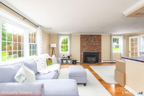 4 Lenora Drive Simsbury CT 06092