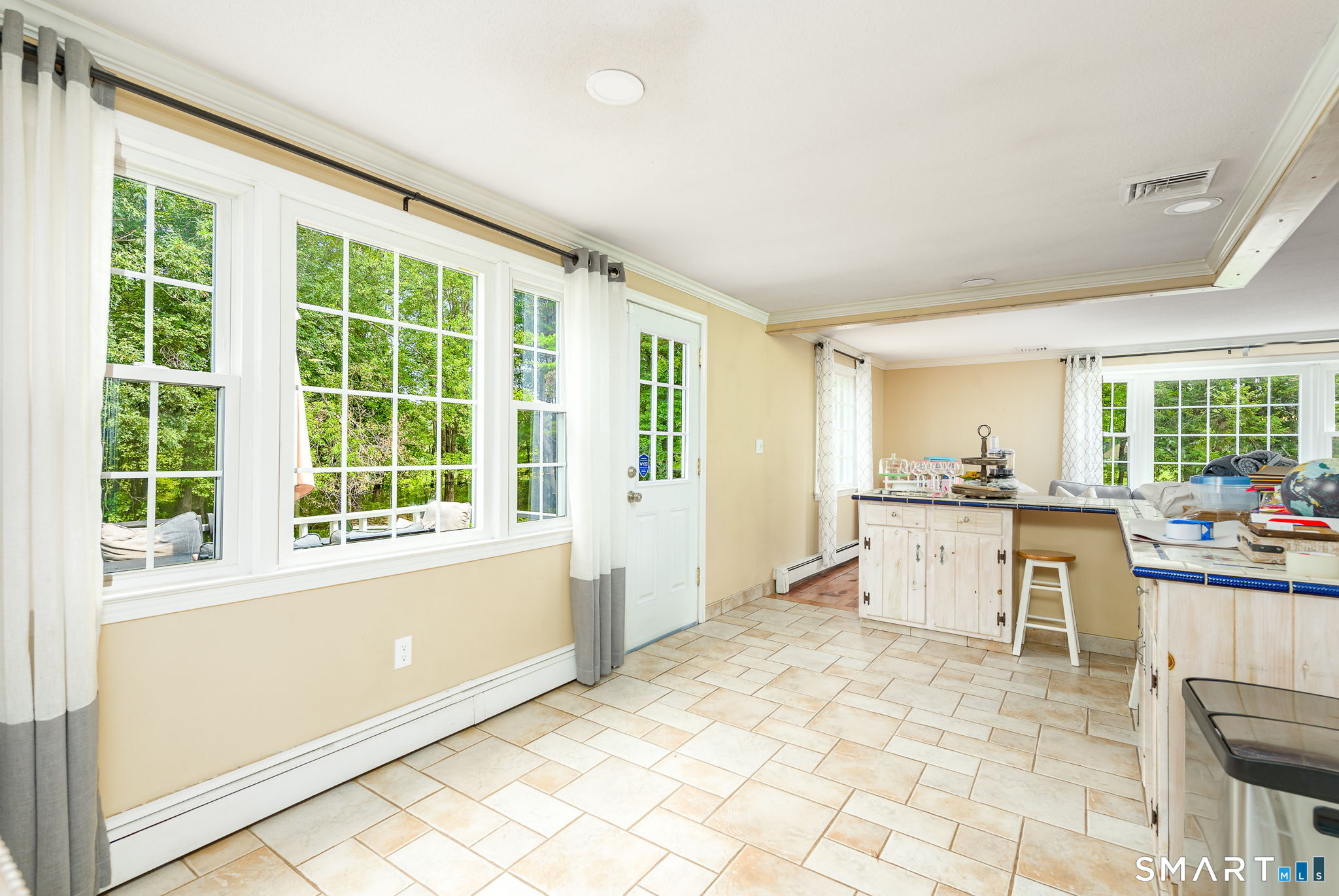 4 Lenora Drive Simsbury CT 06092