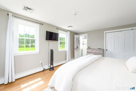 4 Lenora Drive Simsbury CT 06092