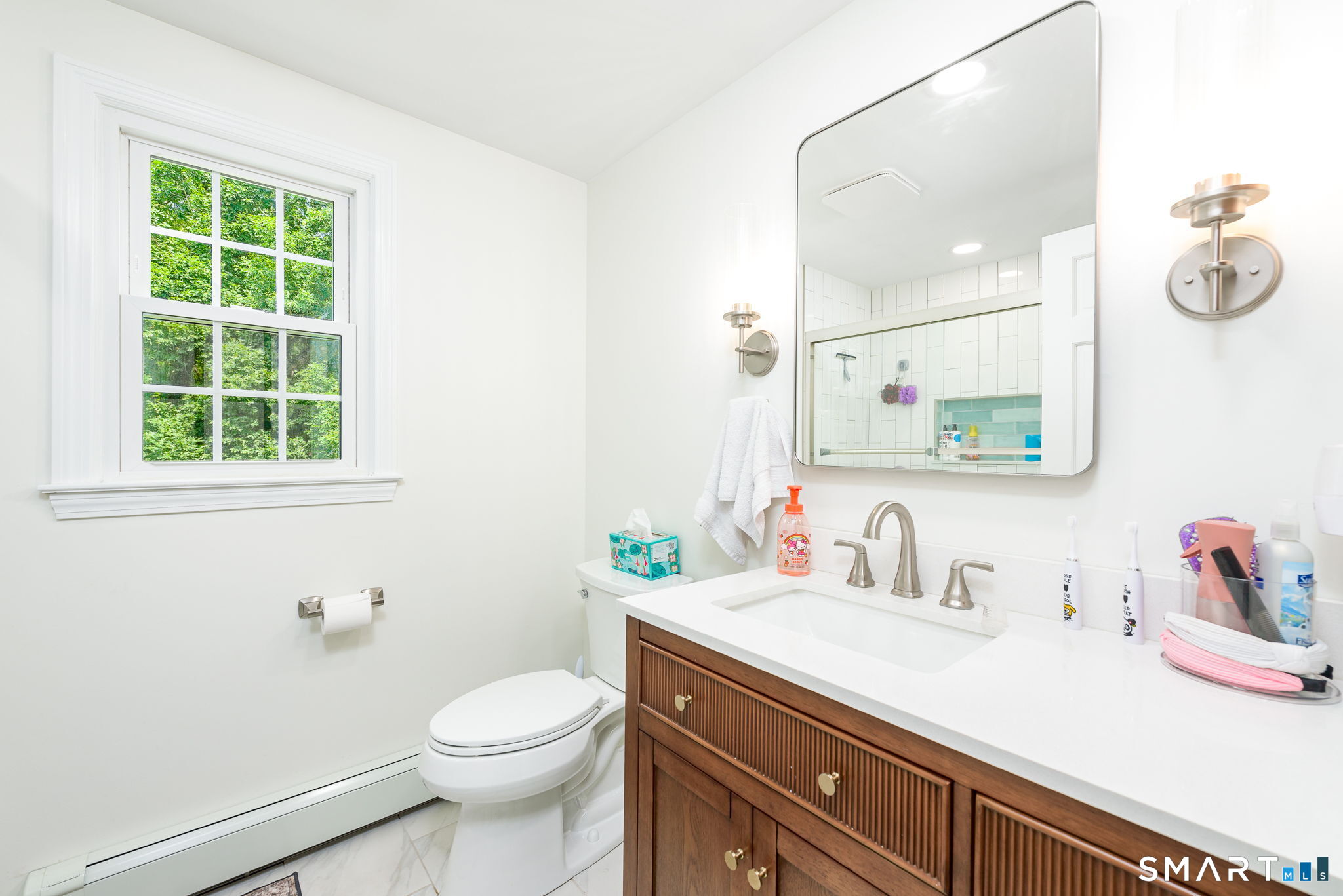 4 Lenora Drive Simsbury CT 06092