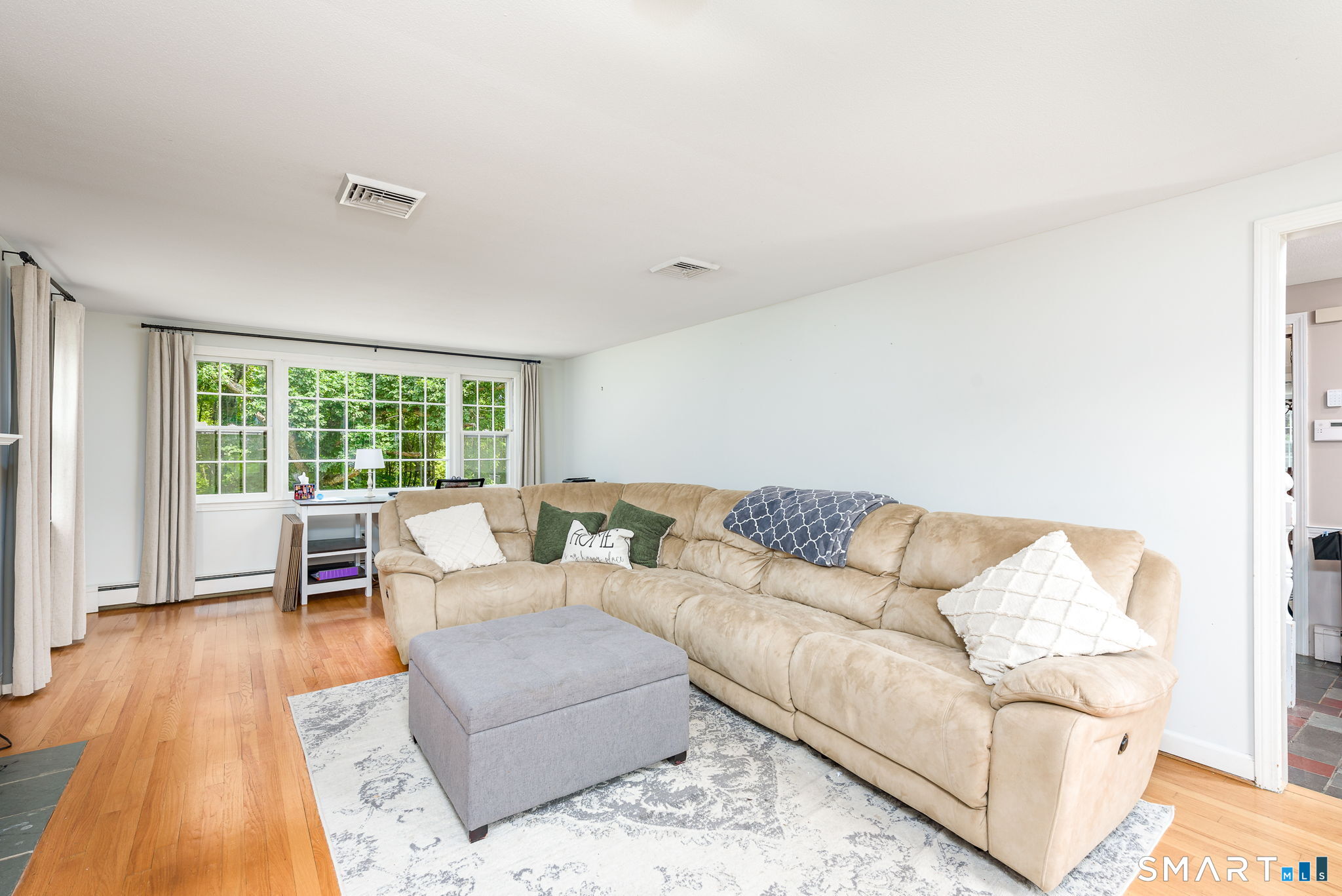 4 Lenora Drive Simsbury CT 06092
