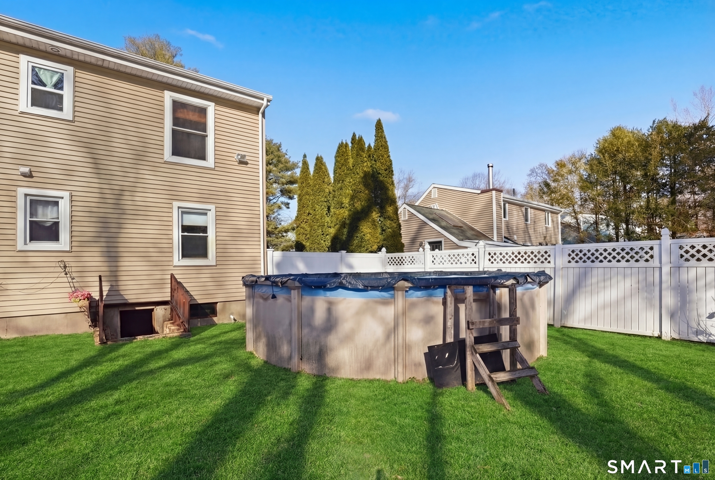 58 Sleepy Hollow Lane Stamford CT 06907
