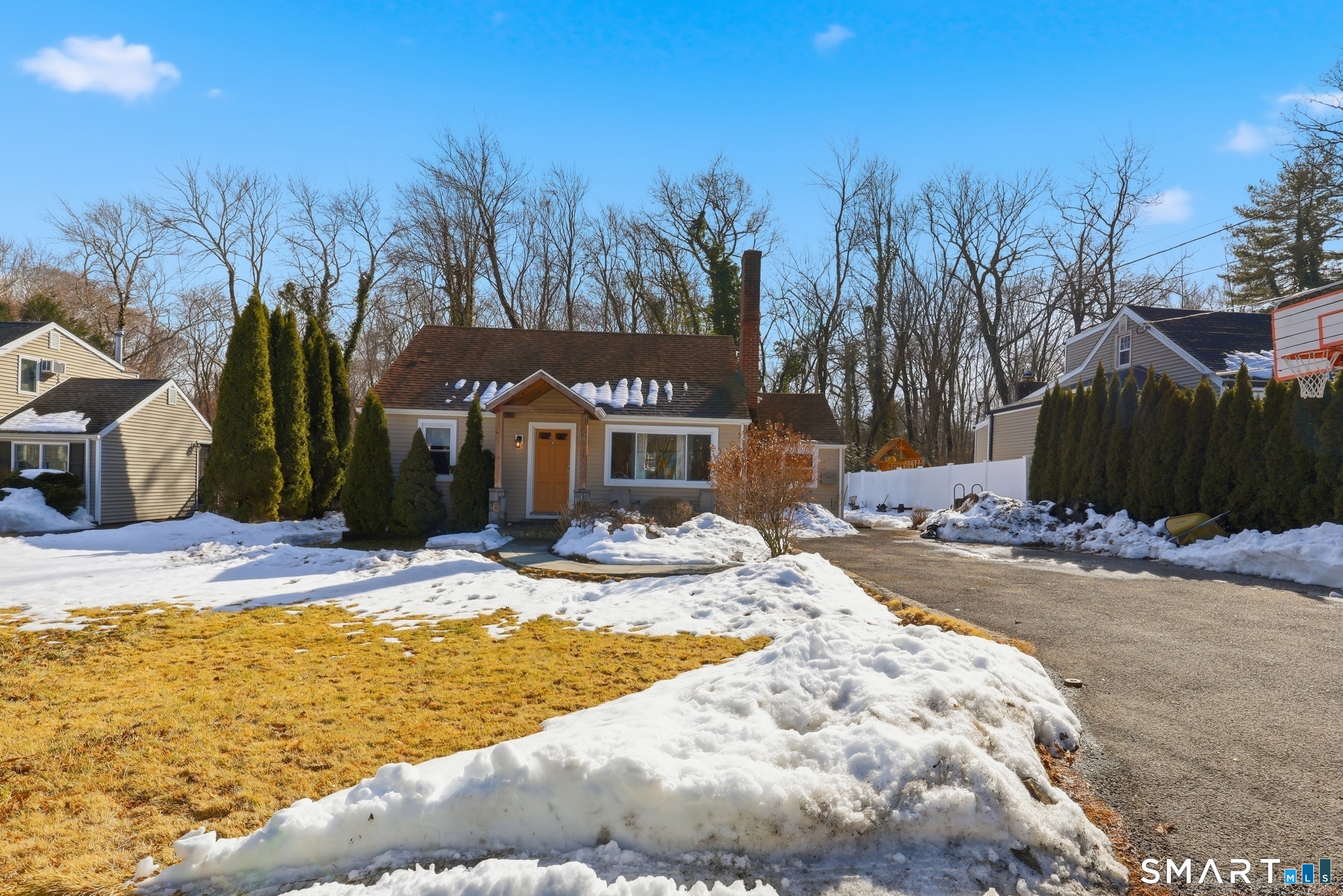 58 Sleepy Hollow Lane Stamford CT 06907