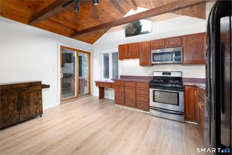37 Vine Street Milford CT 06460