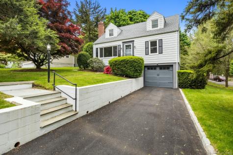 29 Three Lakes Drive Stamford CT 06902