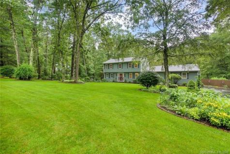 84 Settlers Hill Road Southbury CT 06488
