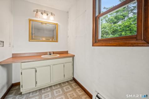 9 Delphi Road Stafford CT 06076