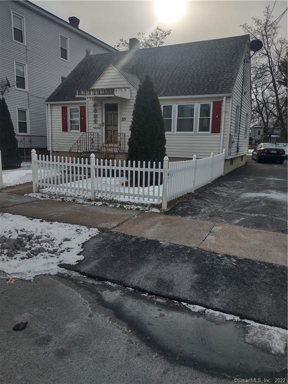35 Woodbridge Avenue East Hartford CT 06108