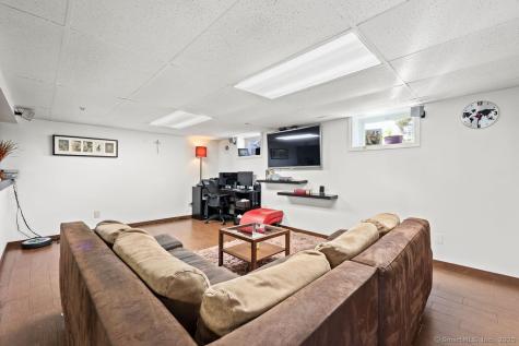 228 Reservoir Road Newington CT 06111