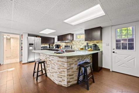 228 Reservoir Road Newington CT 06111