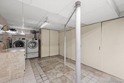 228 Reservoir Road Newington CT 06111