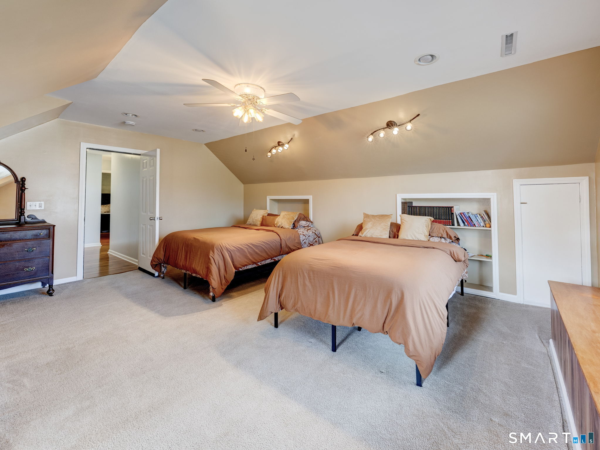 839 Palisado Avenue Windsor CT 06095