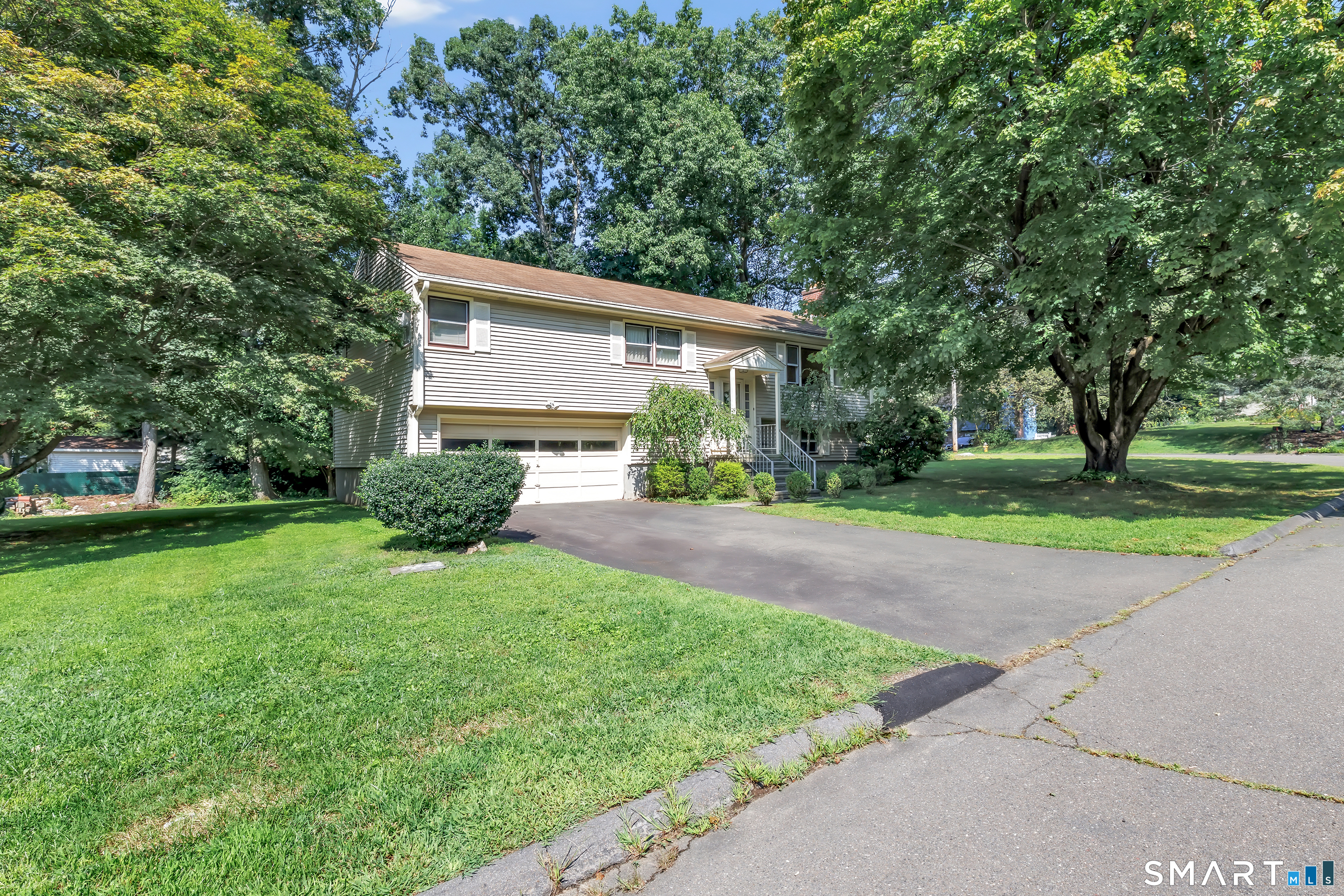 34 Belleview Drive Derby CT 06418