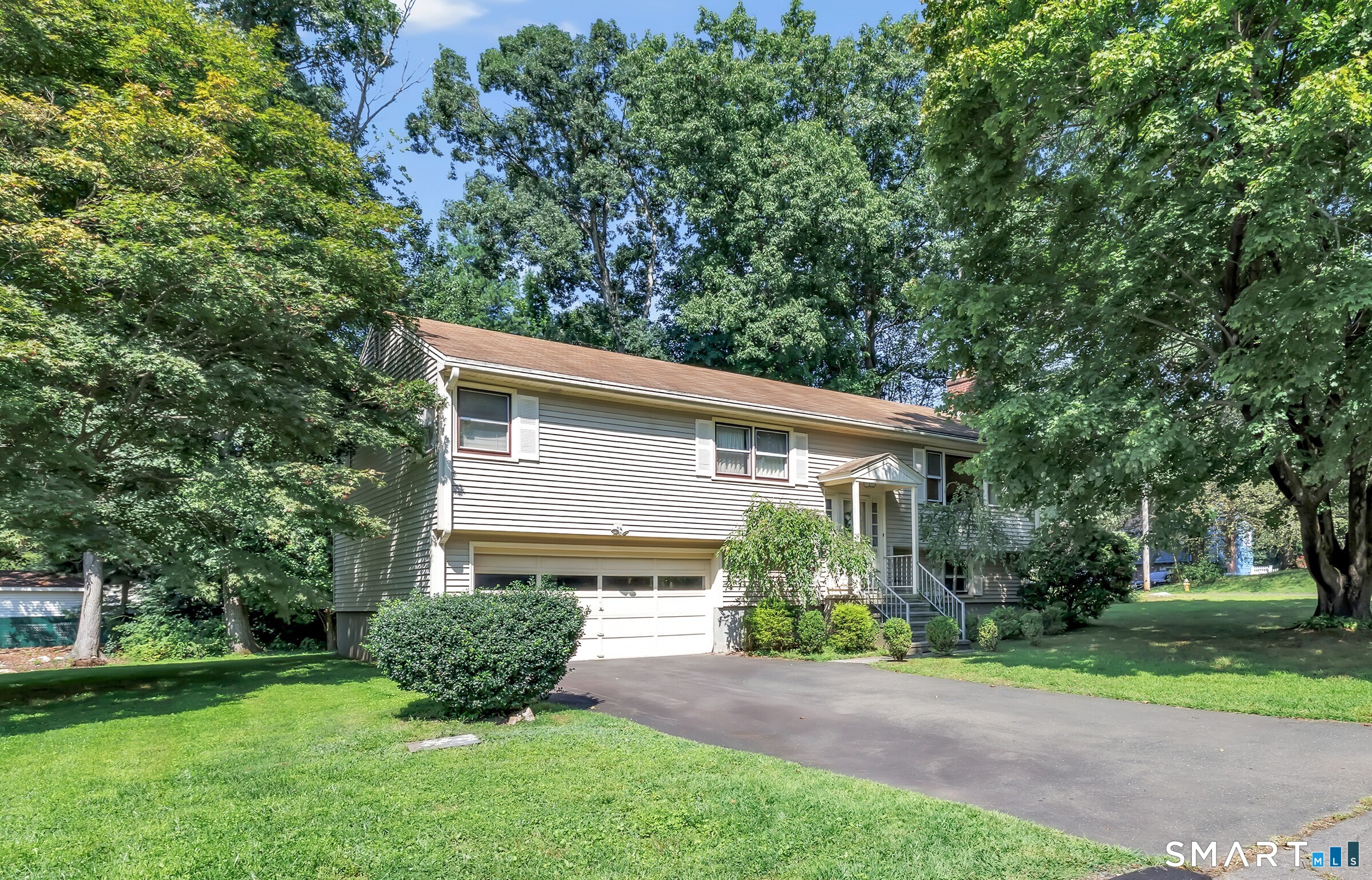 34 Belleview Drive Derby CT 06418