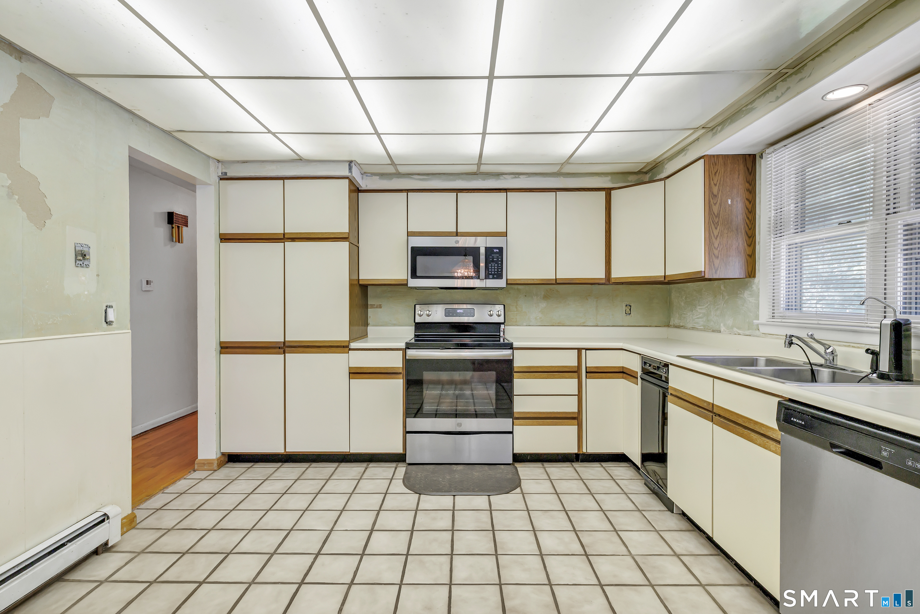 34 Belleview Drive Derby CT 06418
